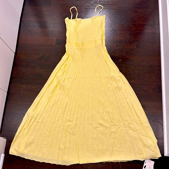 Commense - Rib Midi Sundress. Yellow. Size medium - Picture 2 of 4